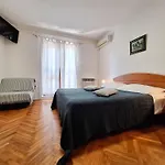 And Katunar Apartamento *