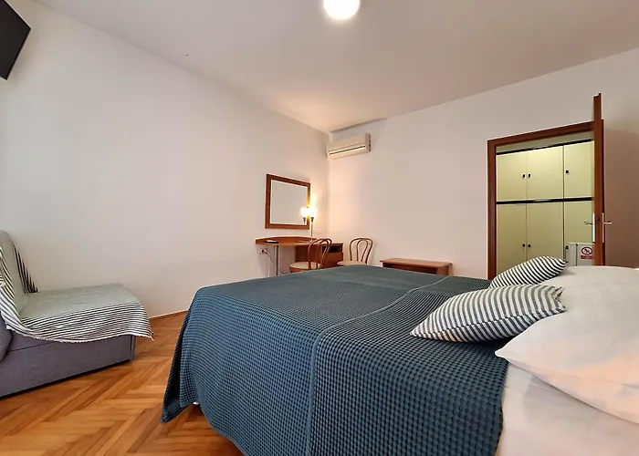 Appartement And Katunar *
