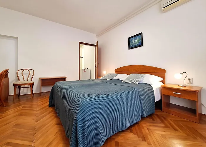 And Katunar Appartement *