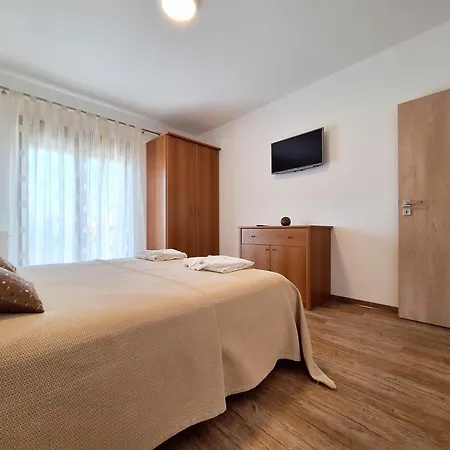 Appartement And Katunar
