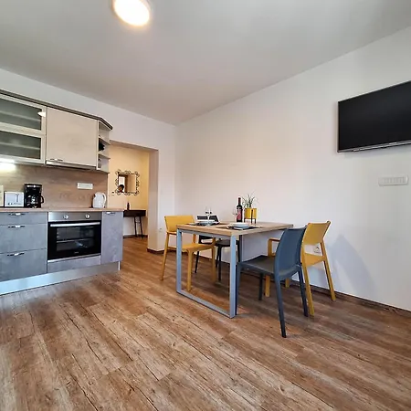 And Katunar Apartman Crikvenica