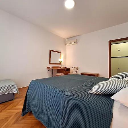Appartement And Katunar *