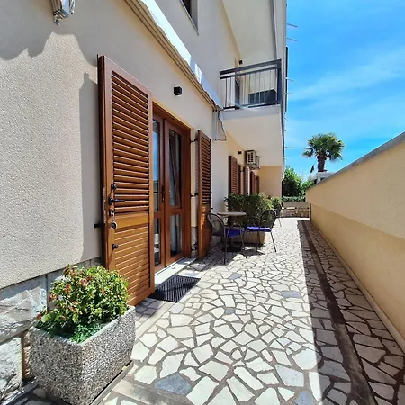 And Katunar * Crikvenica