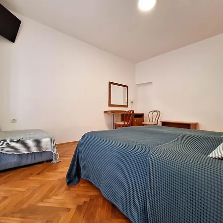 Appartement And Katunar *