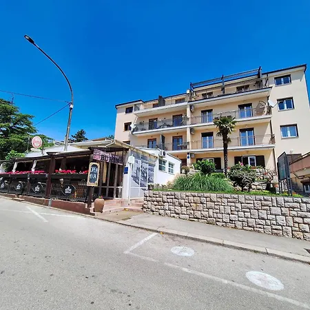 And Katunar Crikvenica